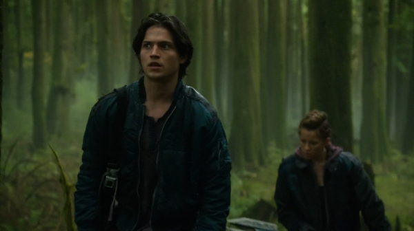 The 100 His Sisters Keeper Season One Episode Six-428
