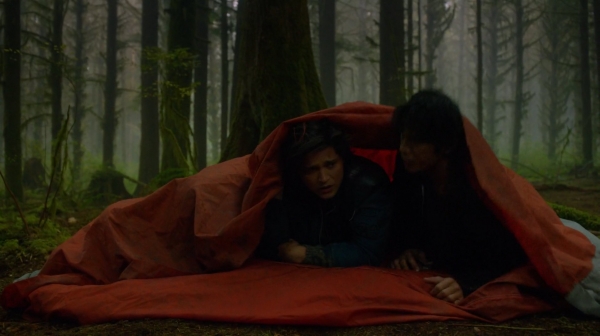 The 100 His Sisters Keeper Season One Episode Six-309
