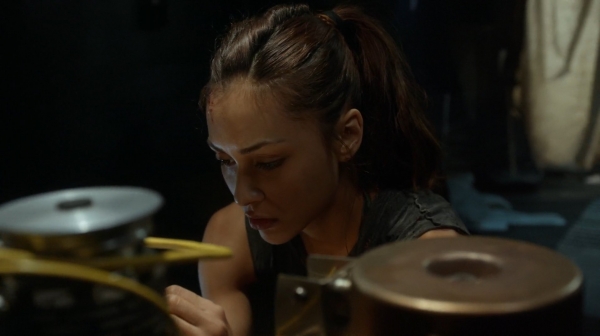 The 100 His Sisters Keeper Season One Episode Six-288
