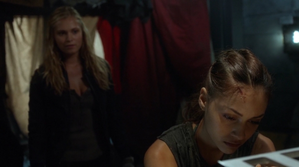 The 100 His Sisters Keeper Season One Episode Six-279

