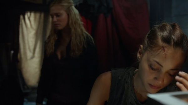 The 100 His Sisters Keeper Season One Episode Six-235
