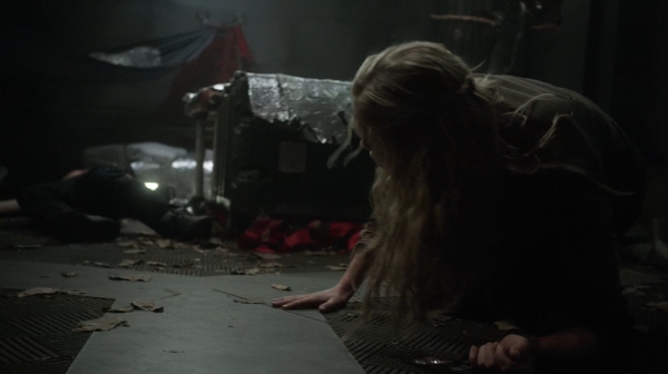 The 100 Season One Episode Seven Contents Under Pressure-995
