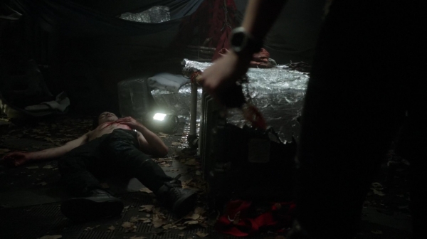 The 100 Season One Episode Seven Contents Under Pressure-993
