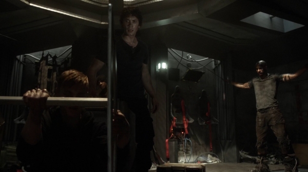 The 100 Season One Episode Seven Contents Under Pressure-976
