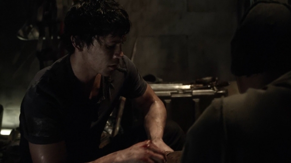 The 100 Season One Episode Seven Contents Under Pressure-959
