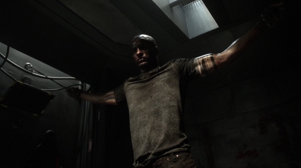 The 100 Season One Episode Seven Contents Under Pressure-947
