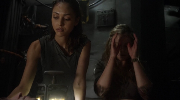 The 100 Season One Episode Seven Contents Under Pressure-906
