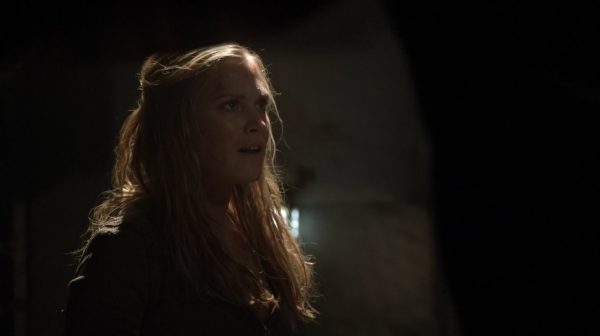 The 100 Season One Episode Seven Contents Under Pressure-879
