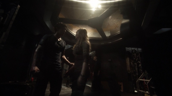 The 100 Season One Episode Seven Contents Under Pressure-876
