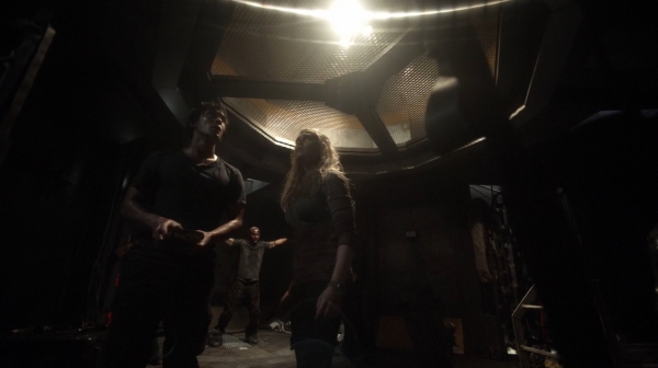 The 100 Season One Episode Seven Contents Under Pressure-862
