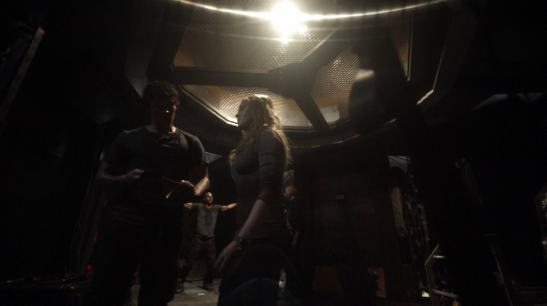 The 100 Season One Episode Seven Contents Under Pressure-861
