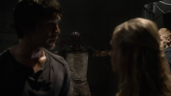 The 100 Season One Episode Seven Contents Under Pressure-849
