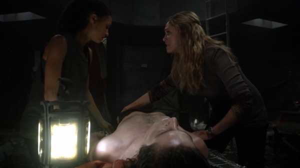The 100 Season One Episode Seven Contents Under Pressure-713
