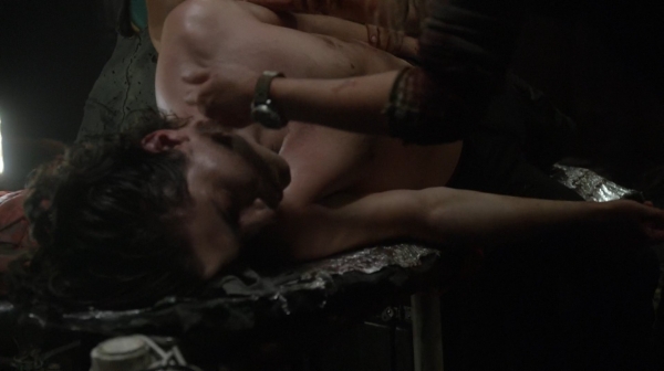 The 100 Season One Episode Seven Contents Under Pressure-709
