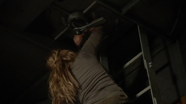 The 100 Season One Episode Seven Contents Under Pressure-687
