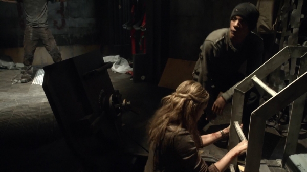 The 100 Season One Episode Seven Contents Under Pressure-680
