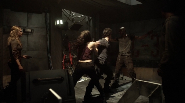 The 100 Season One Episode Seven Contents Under Pressure-655
