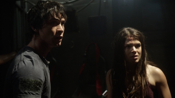 The 100 Season One Episode Seven Contents Under Pressure-649
