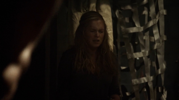 The 100 Season One Episode Seven Contents Under Pressure-613
