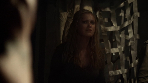 The 100 Season One Episode Seven Contents Under Pressure-591
