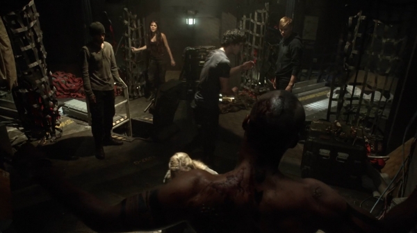 The 100 Season One Episode Seven Contents Under Pressure-444
