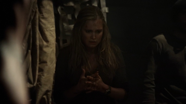 The 100 Season One Episode Seven Contents Under Pressure-433
