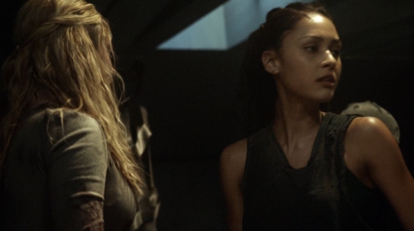 The 100 Season One Episode Seven Contents Under Pressure-419
