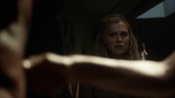 The 100 Season One Episode Seven Contents Under Pressure-407
