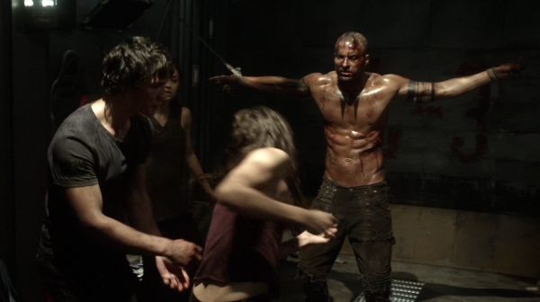 The 100 Season One Episode Seven Contents Under Pressure-395
