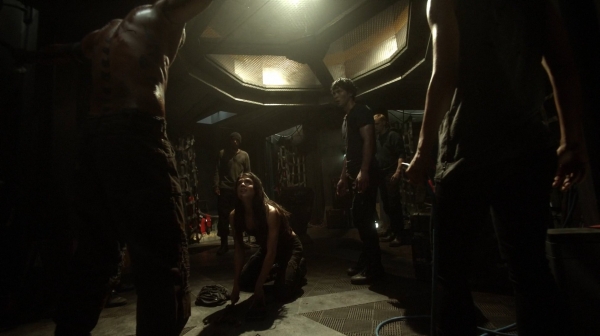The 100 Season One Episode Seven Contents Under Pressure-389
