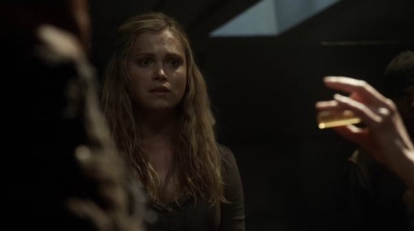 The 100 Season One Episode Seven Contents Under Pressure-383
