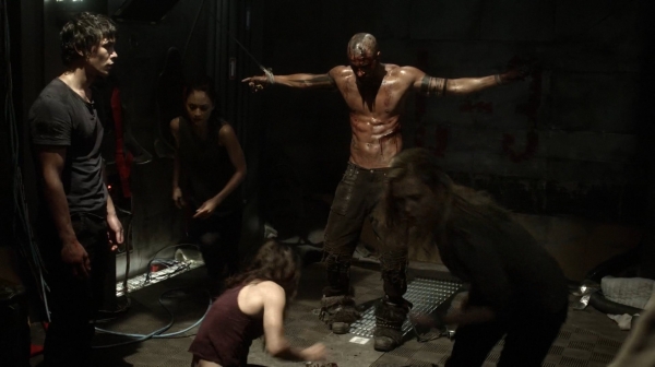 The 100 Season One Episode Seven Contents Under Pressure-380
