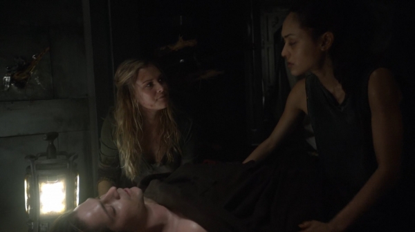 The 100 Season One Episode Seven Contents Under Pressure-354

