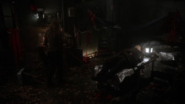 The 100 Season One Episode Seven Contents Under Pressure-275
