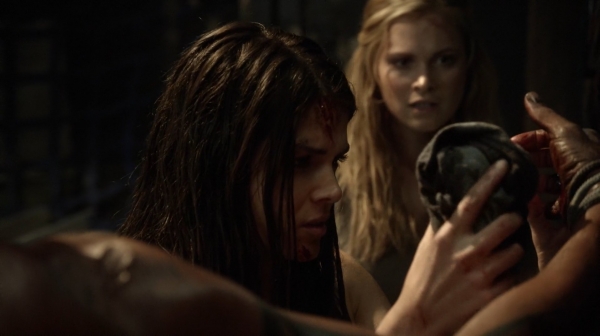 The 100 Season One Episode Seven Contents Under Pressure-199

