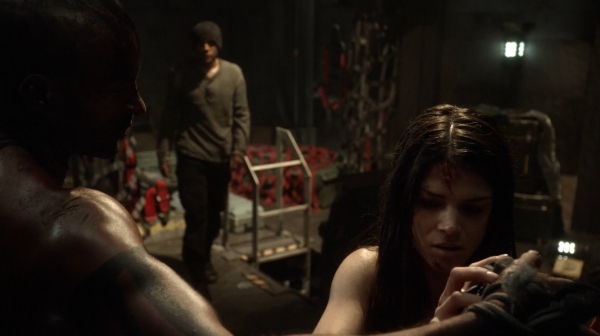 The 100 Season One Episode Seven Contents Under Pressure-150
