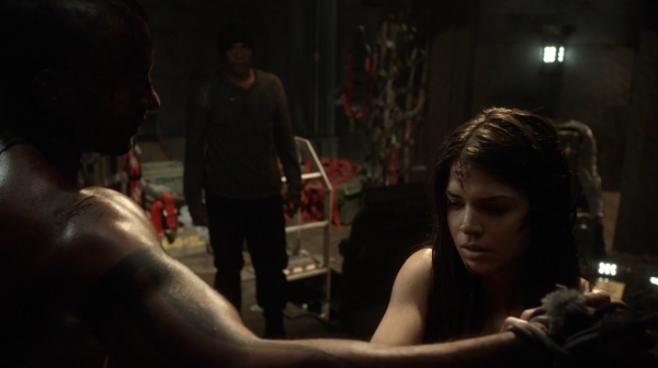 The 100 Season One Episode Seven Contents Under Pressure-147
