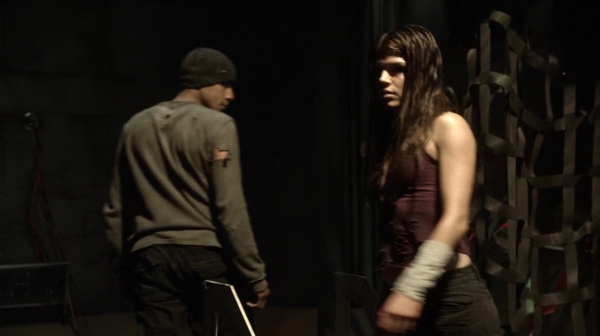 The 100 Season One Episode Seven Contents Under Pressure-134
