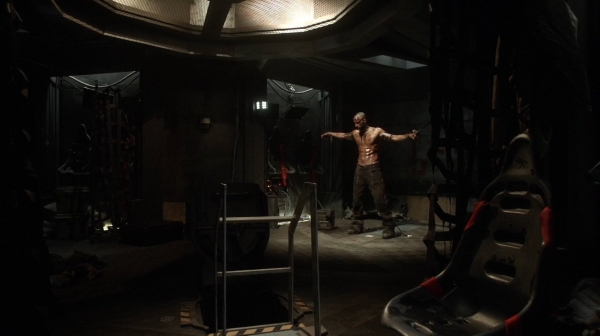 The 100 Season One Episode Seven Contents Under Pressure-129
