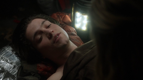 The 100 Season One Episode Seven Contents Under Pressure-117
