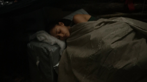 The 100 Season One Episode Seven Contents Under Pressure-114
