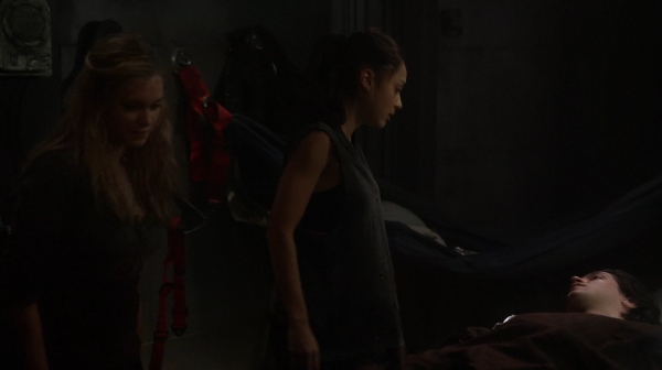 The 100 Season One Episode Seven Contents Under Pressure-99
