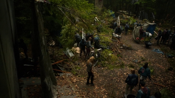 The 100 Season One Episode Seven Contents Under Pressure-80
