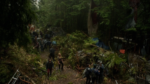 The 100 Season One Episode Seven Contents Under Pressure-45
