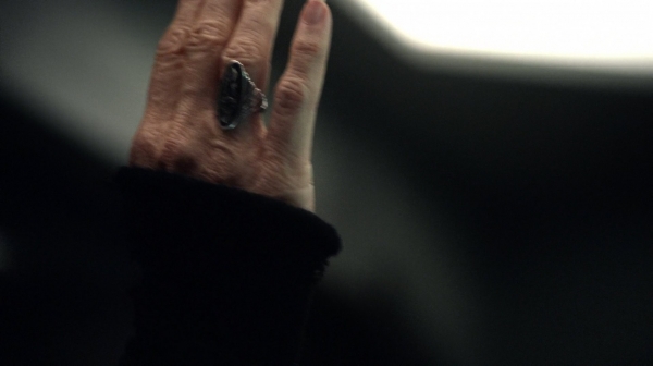 The 100 Season One Episode Seven Contents Under Pressure-42
