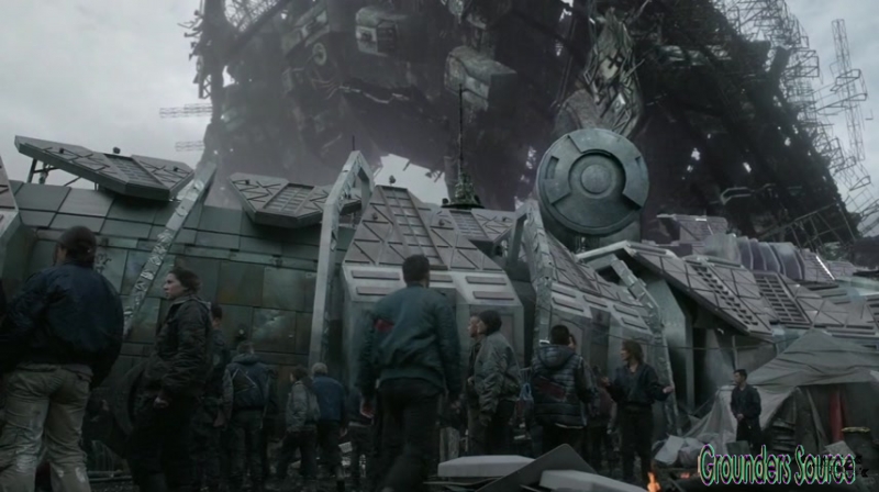 The 100 Arkadia From Wreckage to Salvation iTunes Exclusive-5496
