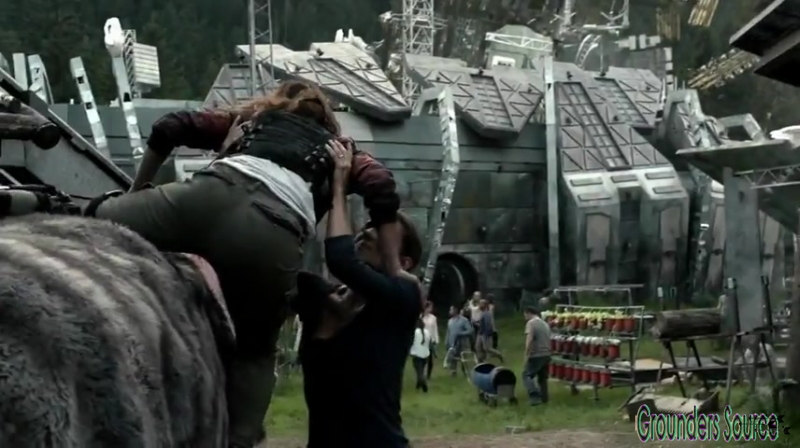 The 100 Arkadia From Wreckage to Salvation iTunes Exclusive-2047
