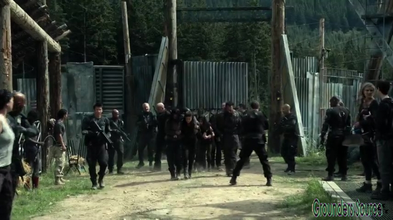 The 100 Arkadia From Wreckage to Salvation iTunes Exclusive-501
