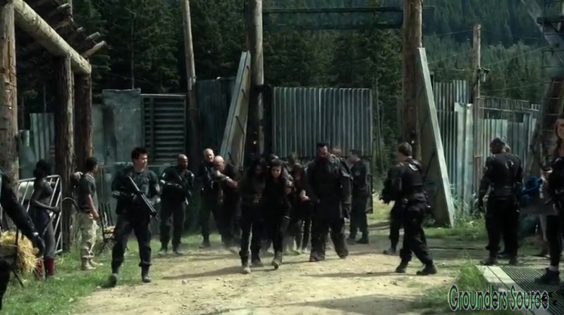 The 100 Arkadia From Wreckage to Salvation iTunes Exclusive-484
