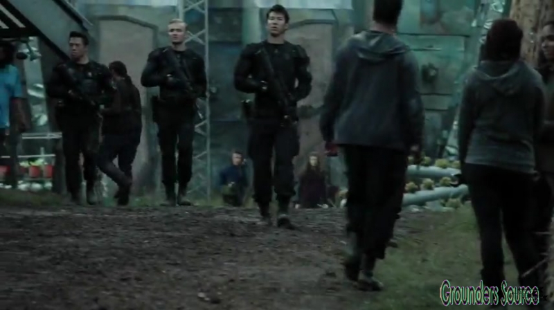 The 100 Arkadia From Wreckage to Salvation iTunes Exclusive-379
